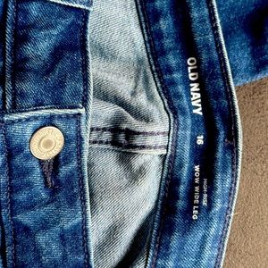 NWT size 16 old navy wide leg, high rise jeans